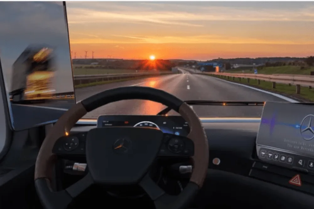 au volant de actros min