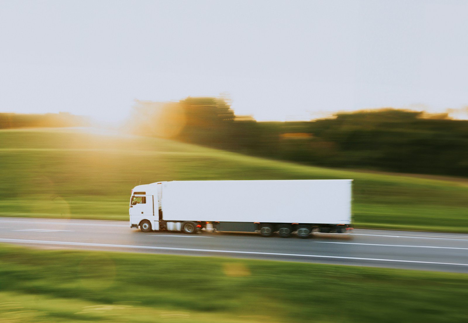 Les métiers qui recrutent en 2026 : Transport et logistique