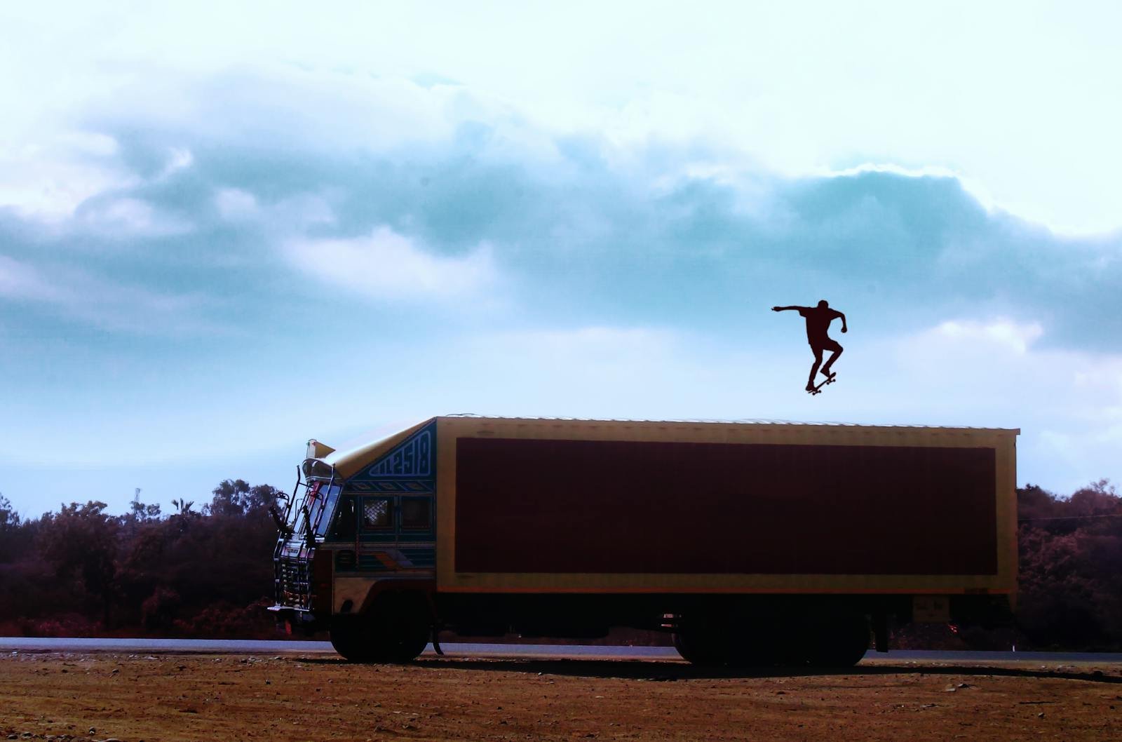 Location de poids lourd avec chauffeur - prestation Deltaline